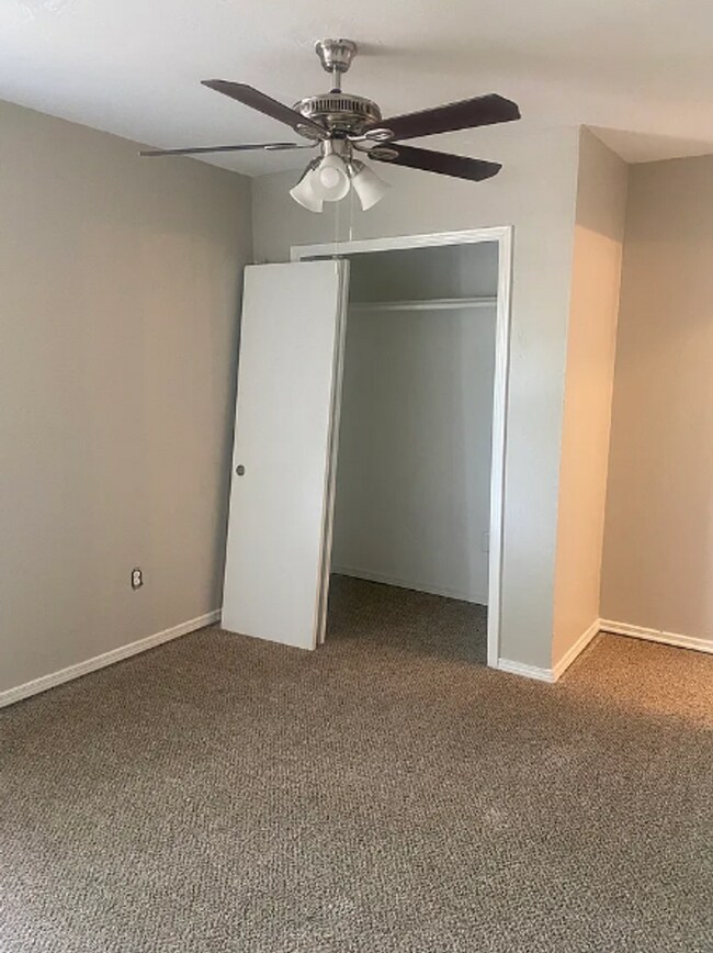 Building Photo - Charming 3-Bed, 2-Bath OKC Home with Fence...
