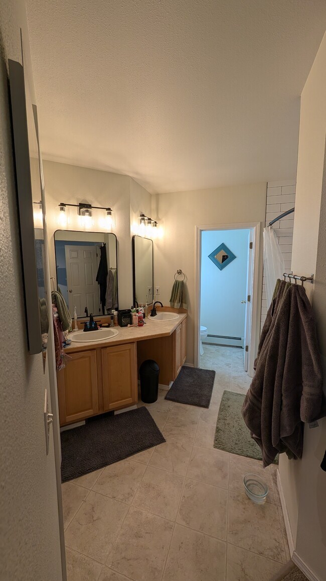 Building Photo - 12580 Old Glenn Hwy