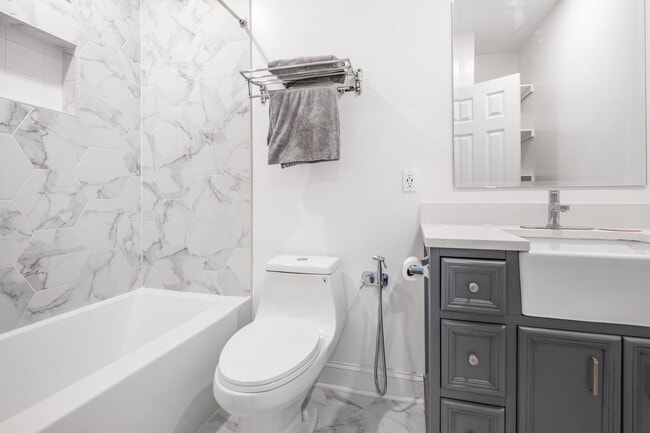 Building Photo - Stunning 4 BR/3 BA Single-Family Home in 1...