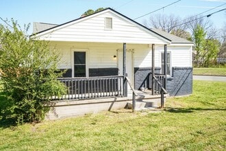 Building Photo - Corner Lot Two Bedroom Home