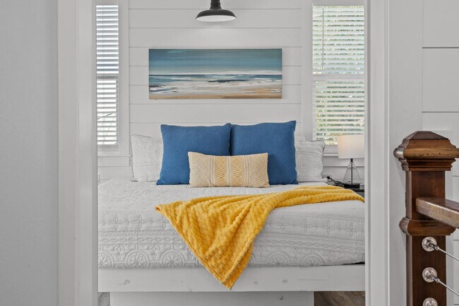 Building Photo - 95 Cobia St