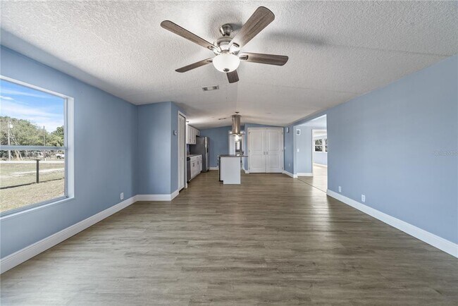 Building Photo - 9165 Atlas Dr