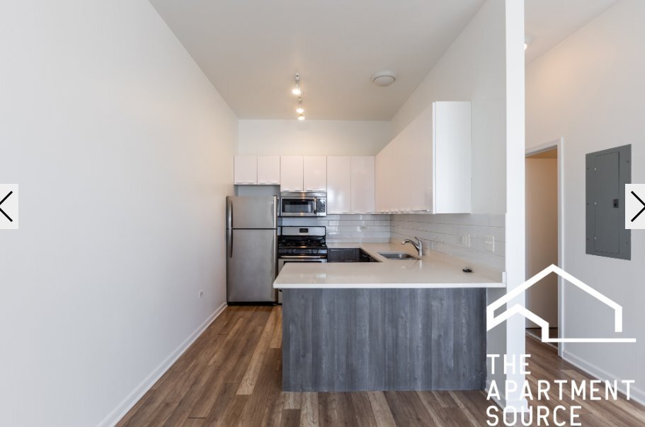 Building Photo - 2700 W North Ave