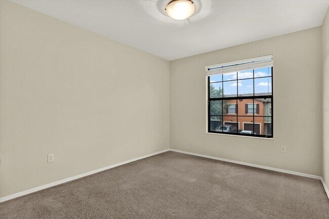 Building Photo - 2630 Edgewater Falls Dr