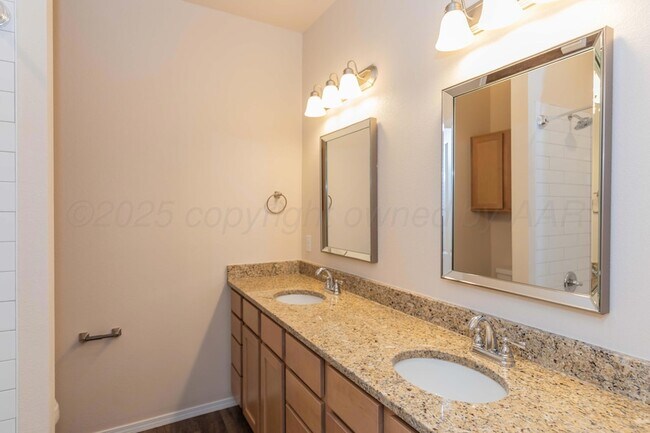 Building Photo - 7605 Beck Dr