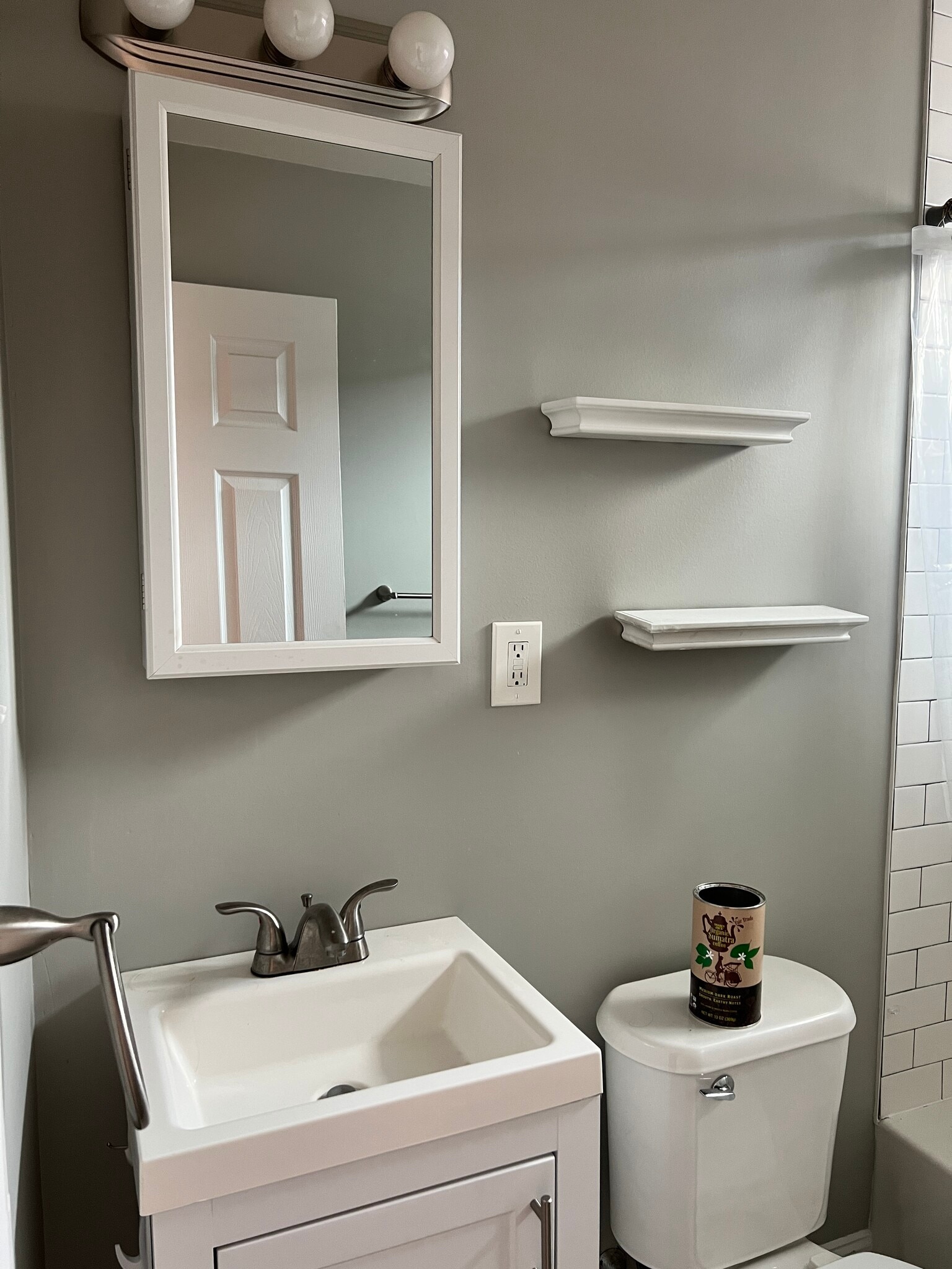 Bathroom - 120 Folsom Ave