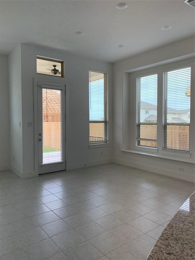 Building Photo - 6145 Teodoro Bend