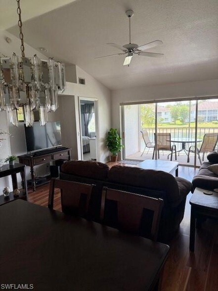 Building Photo - 388 Belina Dr