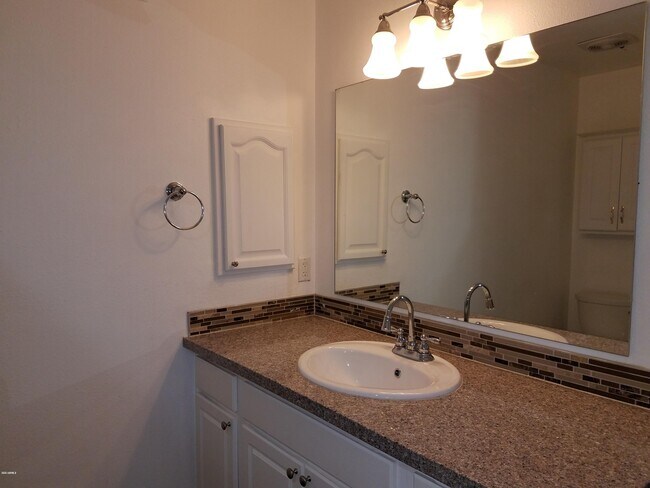 Building Photo - 1500 W Rio Salado Pkwy