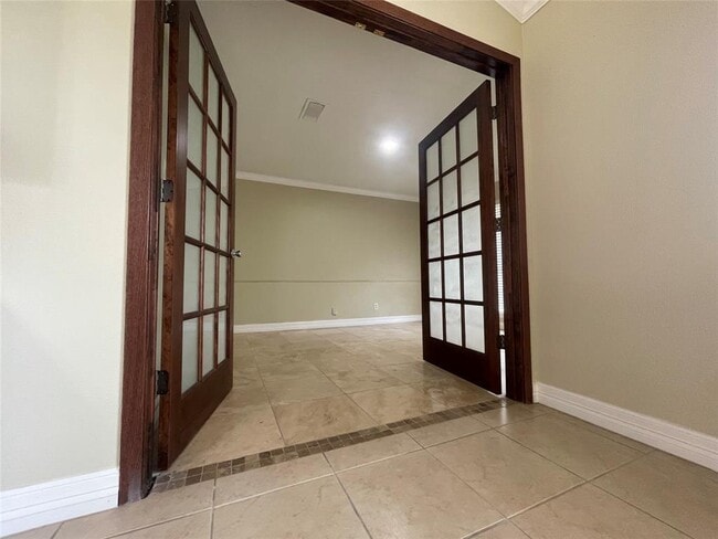 Building Photo - 7811 Echo Brook Dr