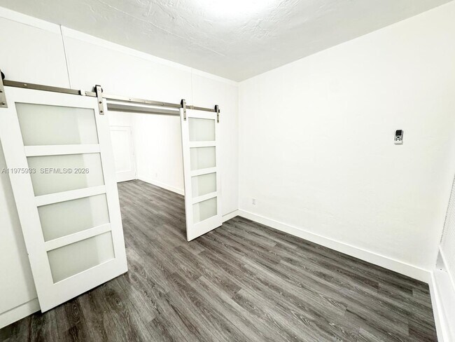 Building Photo - 7435 Byron Ave