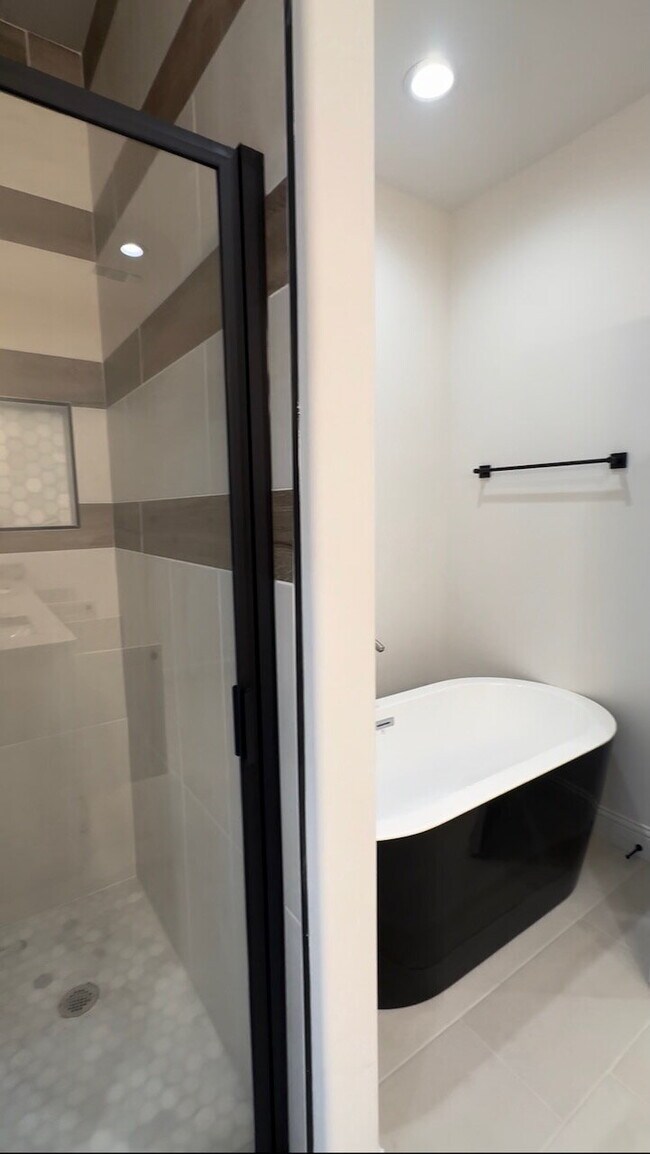 Building Photo - Custom 2023 Parade of Homes Residence