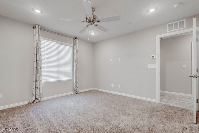 Building Photo - 483 Ylang Pl