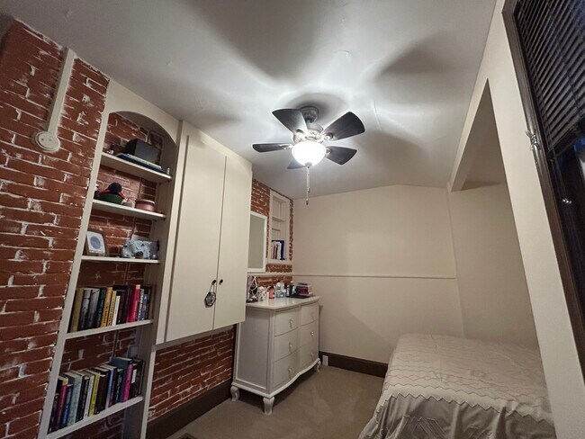 2nd Bedroom - 317 W Barnard St
