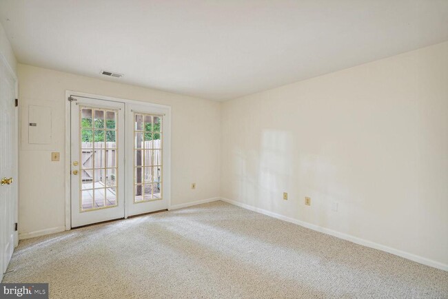 Building Photo - 7817 Gum Springs Village Dr