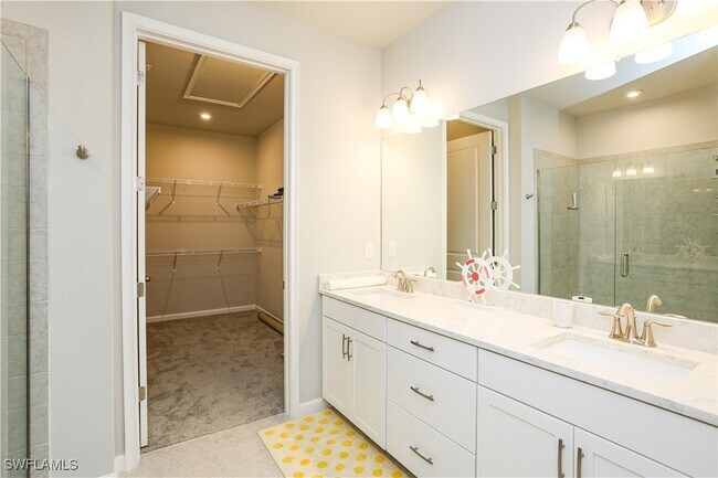 Building Photo - 4546 Arboretum Cir
