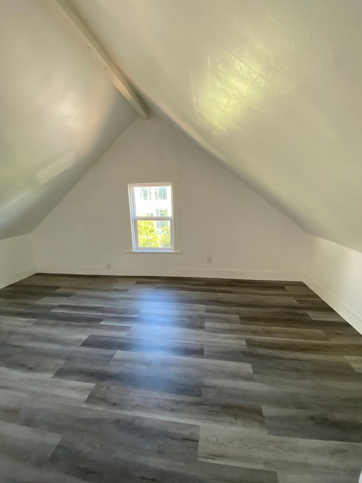 Building Photo - 2531 Ridge Rd