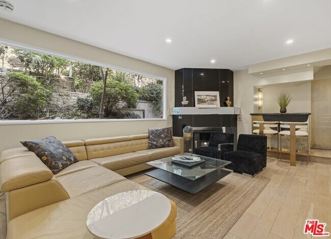 Building Photo - 9213 Warbler Way