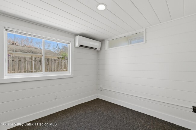 Building Photo - 43-47-47 Tinker St