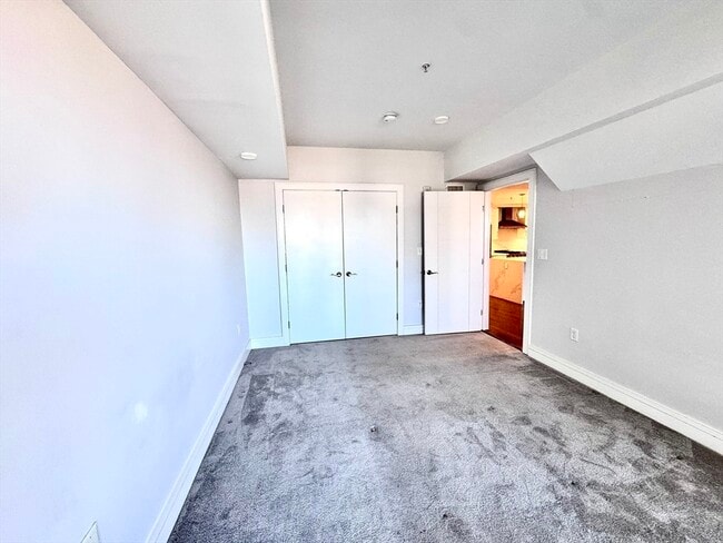 Building Photo - 262 Monsignor O'Brien Hwy