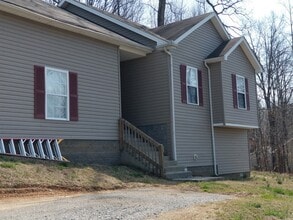 Building Photo - 1037 Hogan Rd