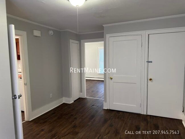 Building Photo - 36 Sanford St