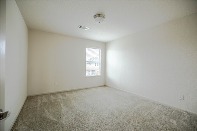 Building Photo - 22714 Pantego Ln