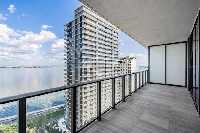 Building Photo - 3015 S Ysabella Ave
