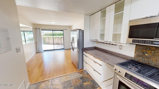 Building Photo - 1218 Westlake Blvd