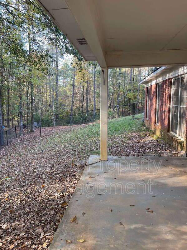 Building Photo - 59 Walnut Ct