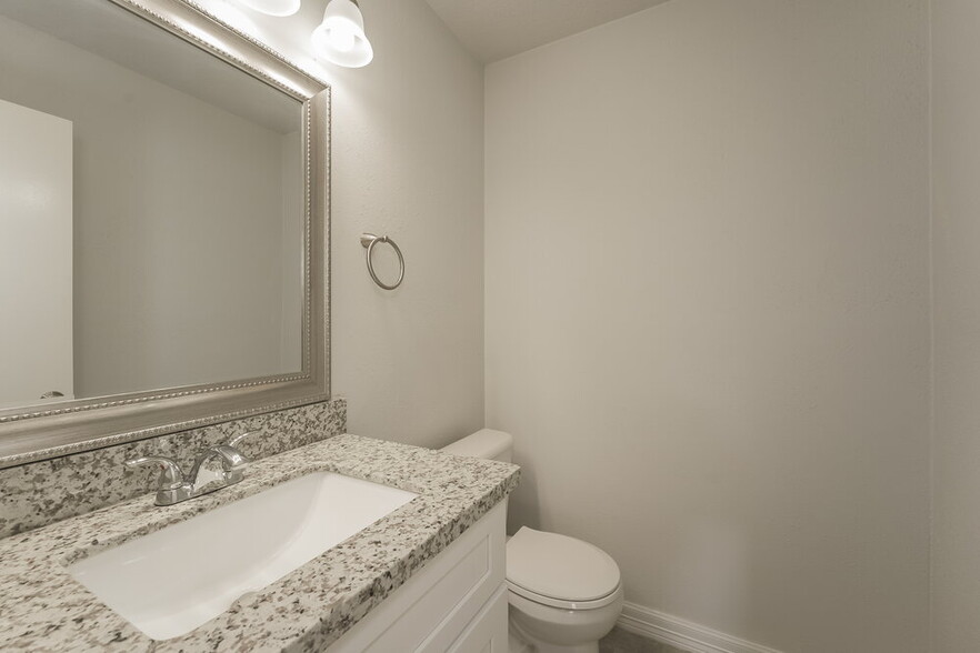 Building Photo - 9223 Bristlebrook Dr