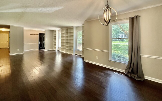 Building Photo - 3129 Marywood Dr