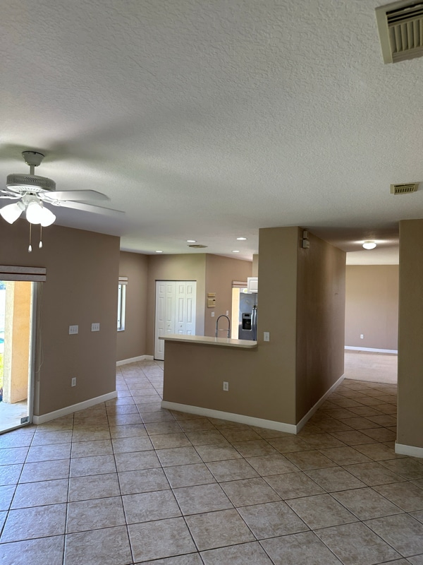 Building Photo - 14141 SW 129th Ave