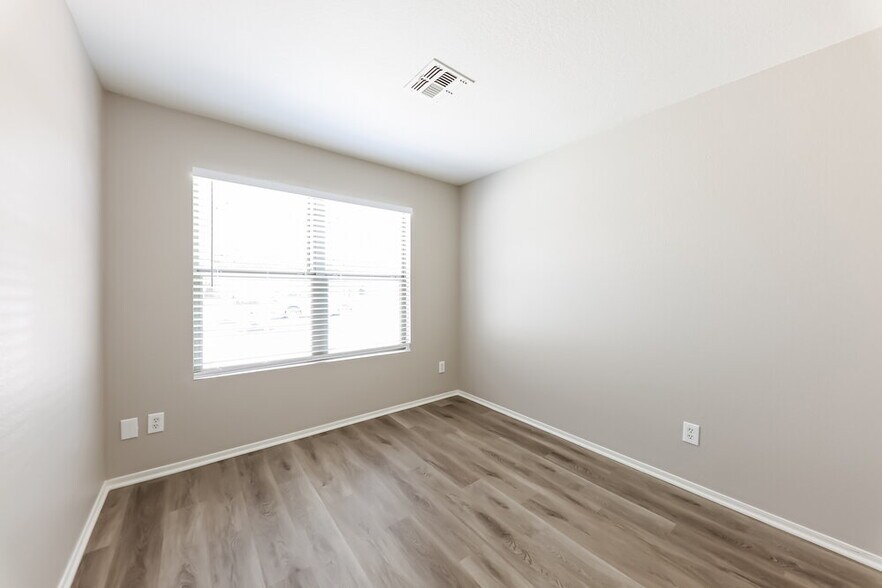 Building Photo - 3033 W Desert Vista Trail