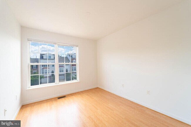 Building Photo - 15154 Brazil Cir