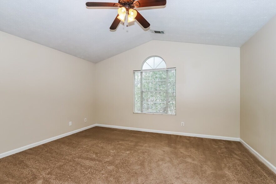 Building Photo - 639 Fair Harbor Dr