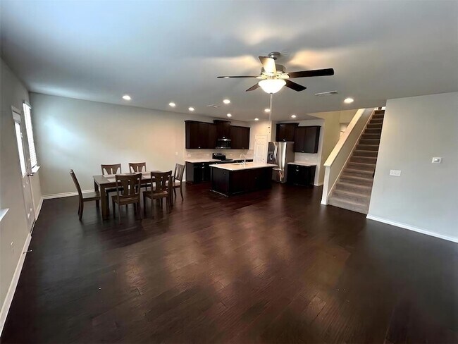 Building Photo - 729 Aliso Trail