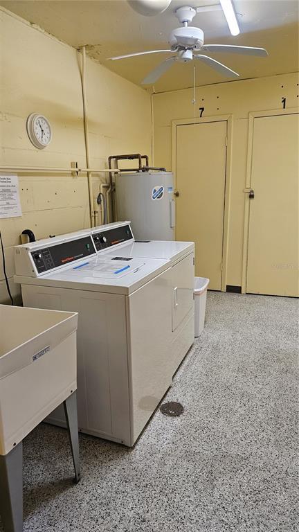 Building Photo - 4575 Cove Cir