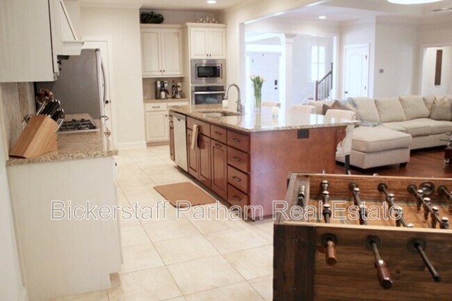 Building Photo - 7165 Bridgemill Dr