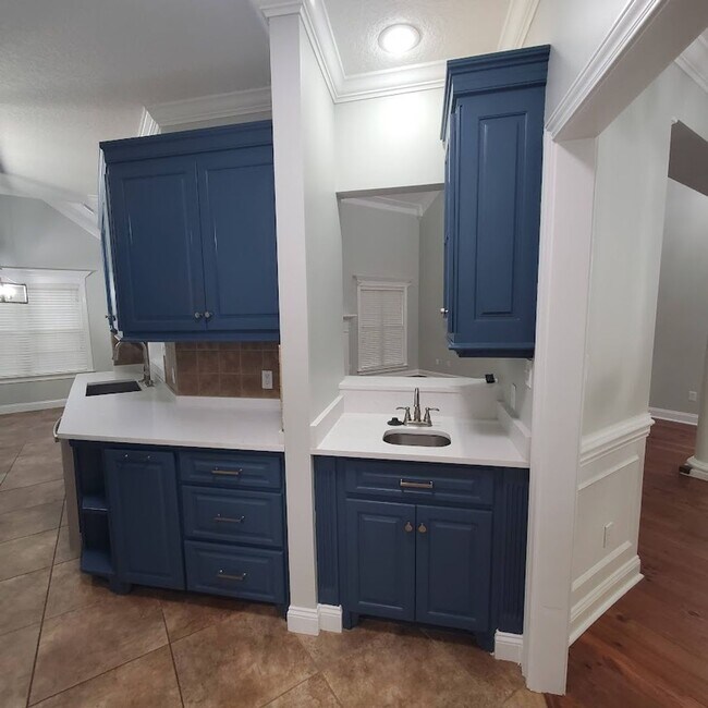 Building Photo - Spacious 3-Bedroom Home with Open Floor Plan and Fenced Backyard in Hahira, GA