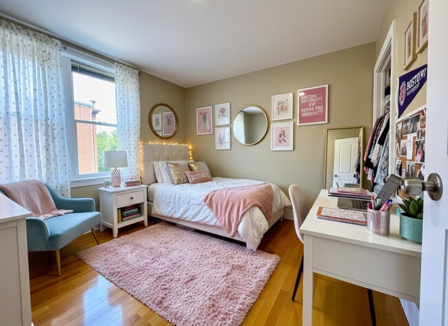 Building Photo - 76 Egmont St