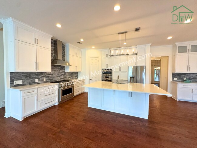 Building Photo - Luxury Living in Southlake – Stunning 5-Bedroom Home with Pool & Spa!