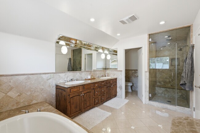 Building Photo - 28751 King Arthur Ct