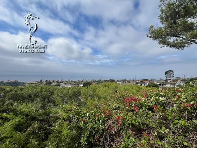 Building Photo - 5 bedroom 4 bath in Rancho Palos Verdes