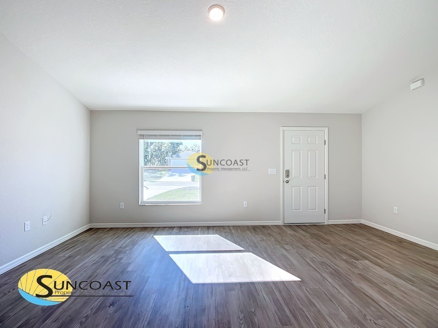 Building Photo - 9337 Bahia Rd