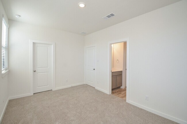 Building Photo - 3249 Loam Ln