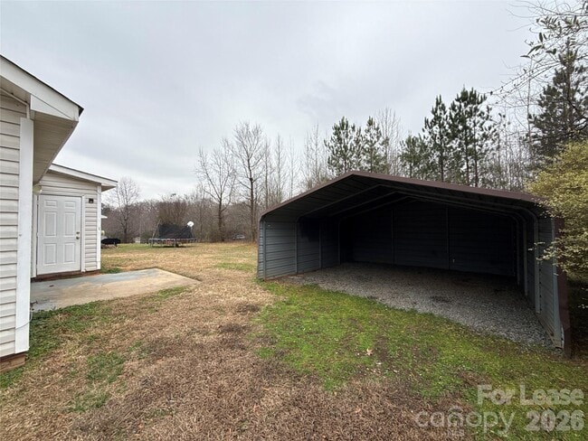 Building Photo - 3214 Atlas Dr