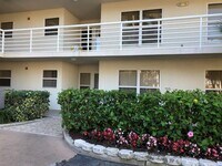 Building Photo - 6085 Bahia Del Mar Cir
