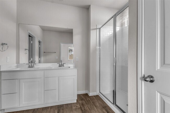 Building Photo - 228 Sunniberg Lp