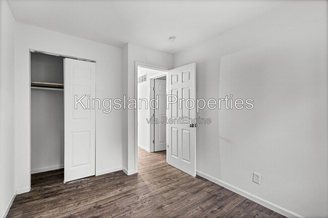Building Photo - 116 Barto Dr